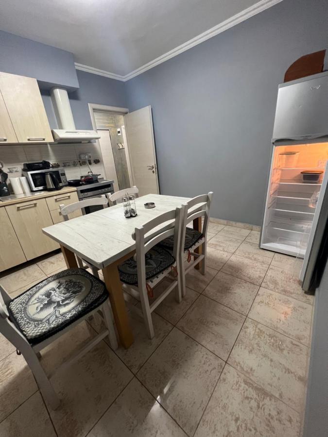 Downtown Retreat "Spiranca" Apartman Tirana Kültér fotó