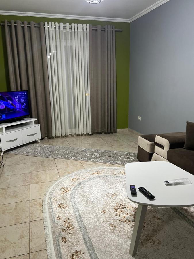 Downtown Retreat "Spiranca" Apartman Tirana Kültér fotó