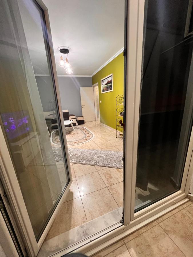 Downtown Retreat "Spiranca" Apartman Tirana Kültér fotó